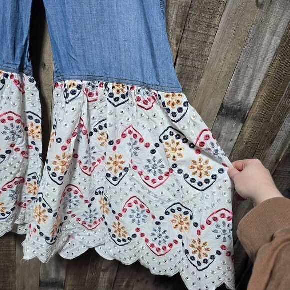 Gemma + Jane Eyelet Wide Leg Bell Bottom Jeans - Picture 3 of 5